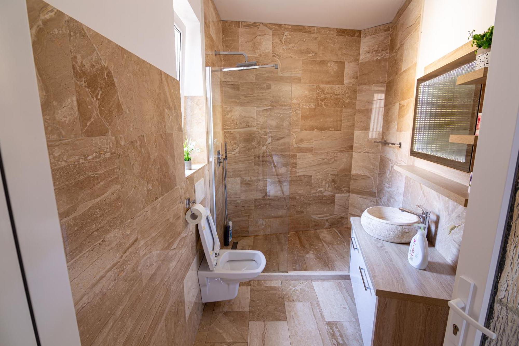 Whitehouse Apartment Arad
