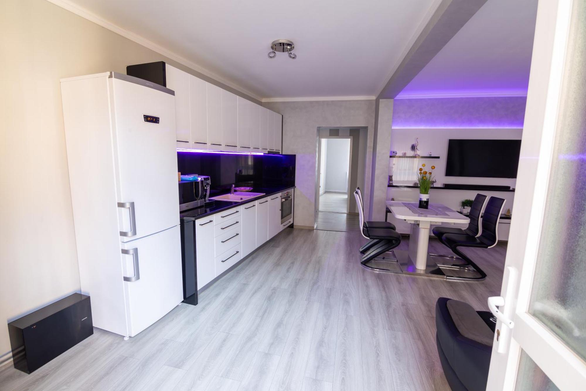 Whitehouse Apartment *